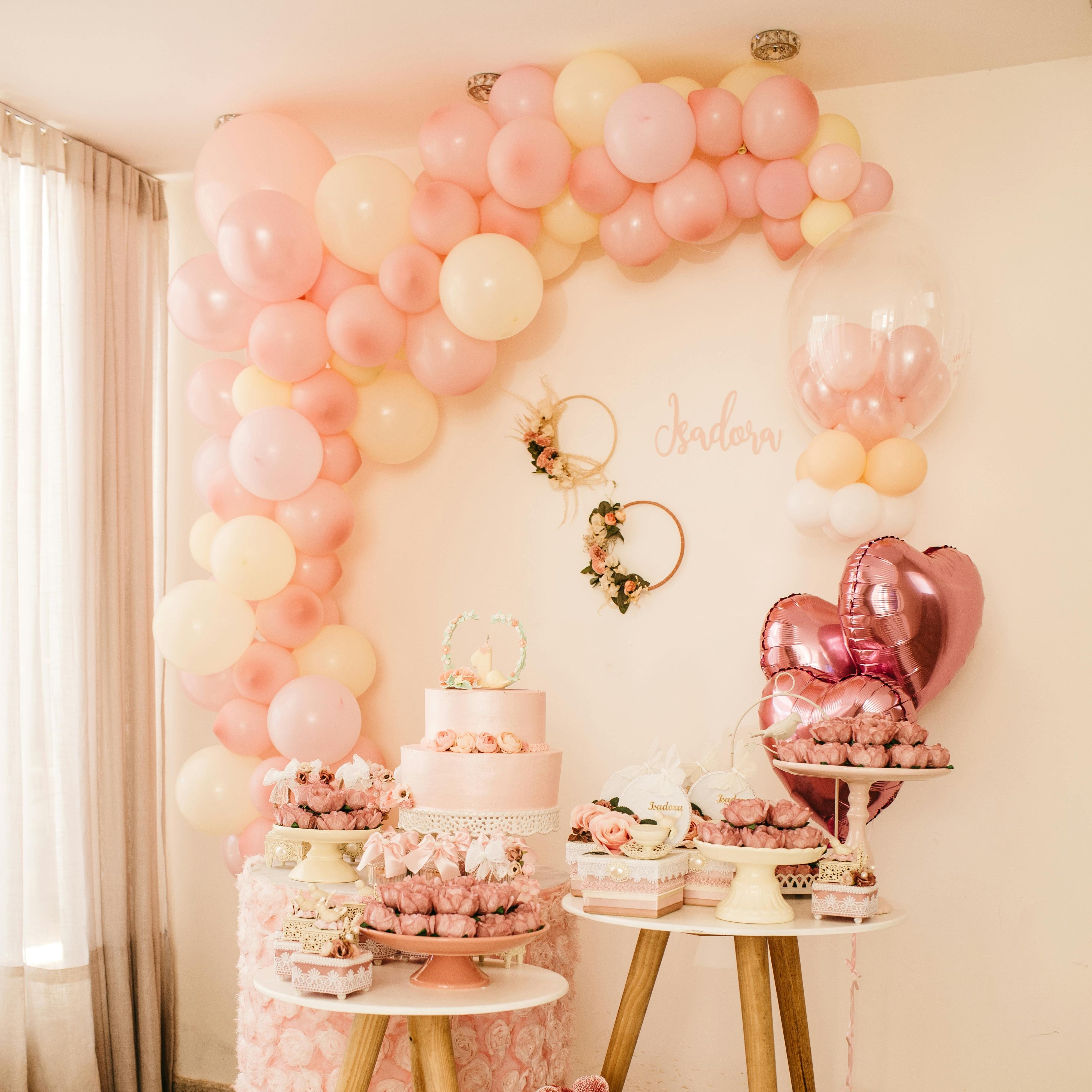 Balloon Sculptures.